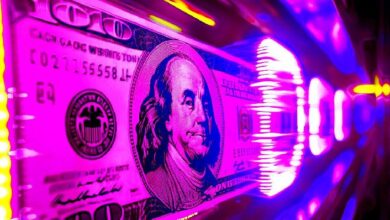 El Gurú Macro Luke Gromen Predice el Colapso del Dólar ante la Deteriorante Situación Fiscal de EE.UU. – Descubre Su Cronograma Ahora - Cripto Boom